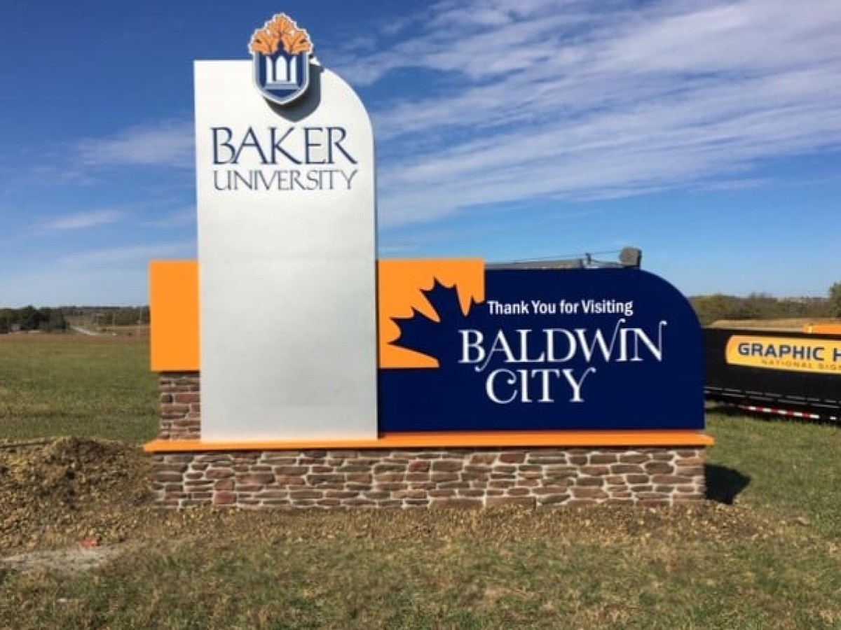 Custom outdoor city monument sign.