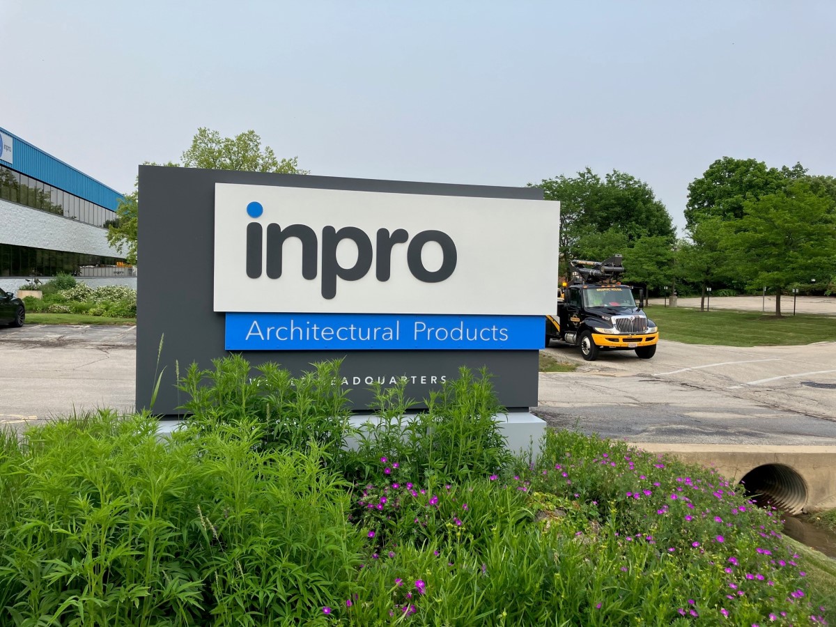 LED dimensional monument sign